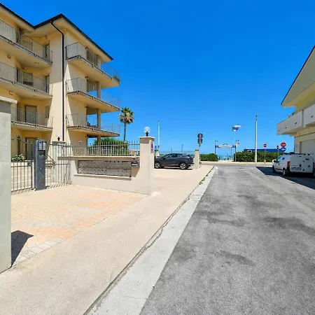 -Giardino E Bbq- Mare Sotto Casa, Posto Auto Porto Sant'Elpidio