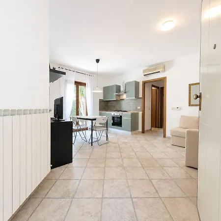Apartment -Giardino E Bbq- Mare Sotto Casa, Posto Auto *
